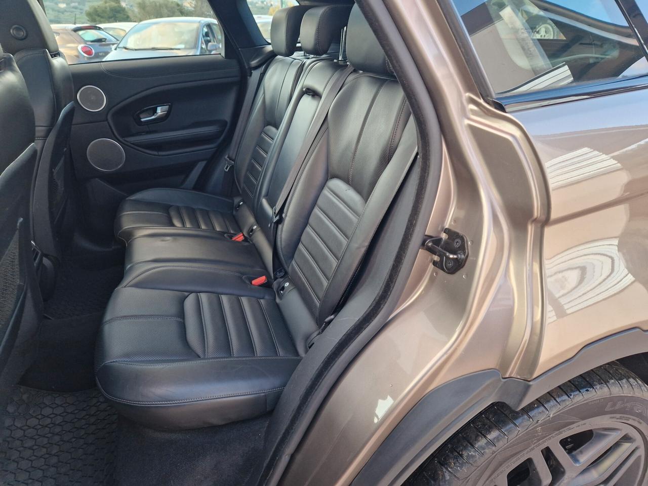 Land Rover Range Evoque 2.0 TD4 150 CV 5p. Business Edition Pure