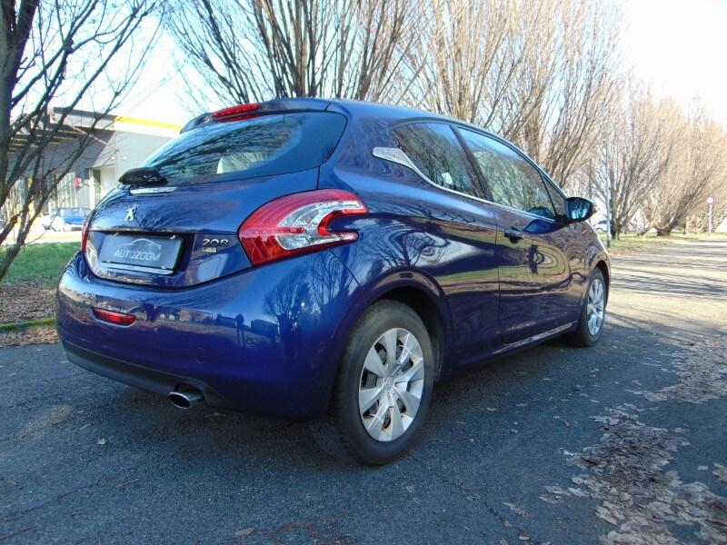 PEUGEOT 208 1° serie 1.6 e-HDi 92 CV Stop&Star...