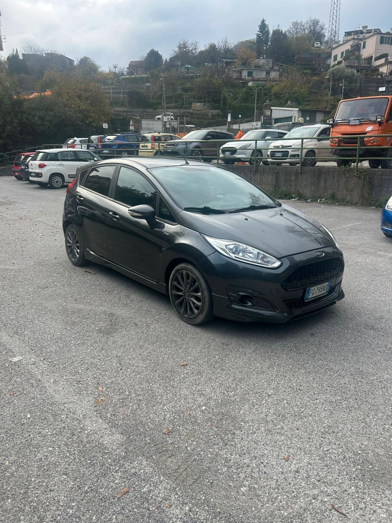 Ford Fiesta 1.5 TDCi 75CV 5 porte ST-Line
