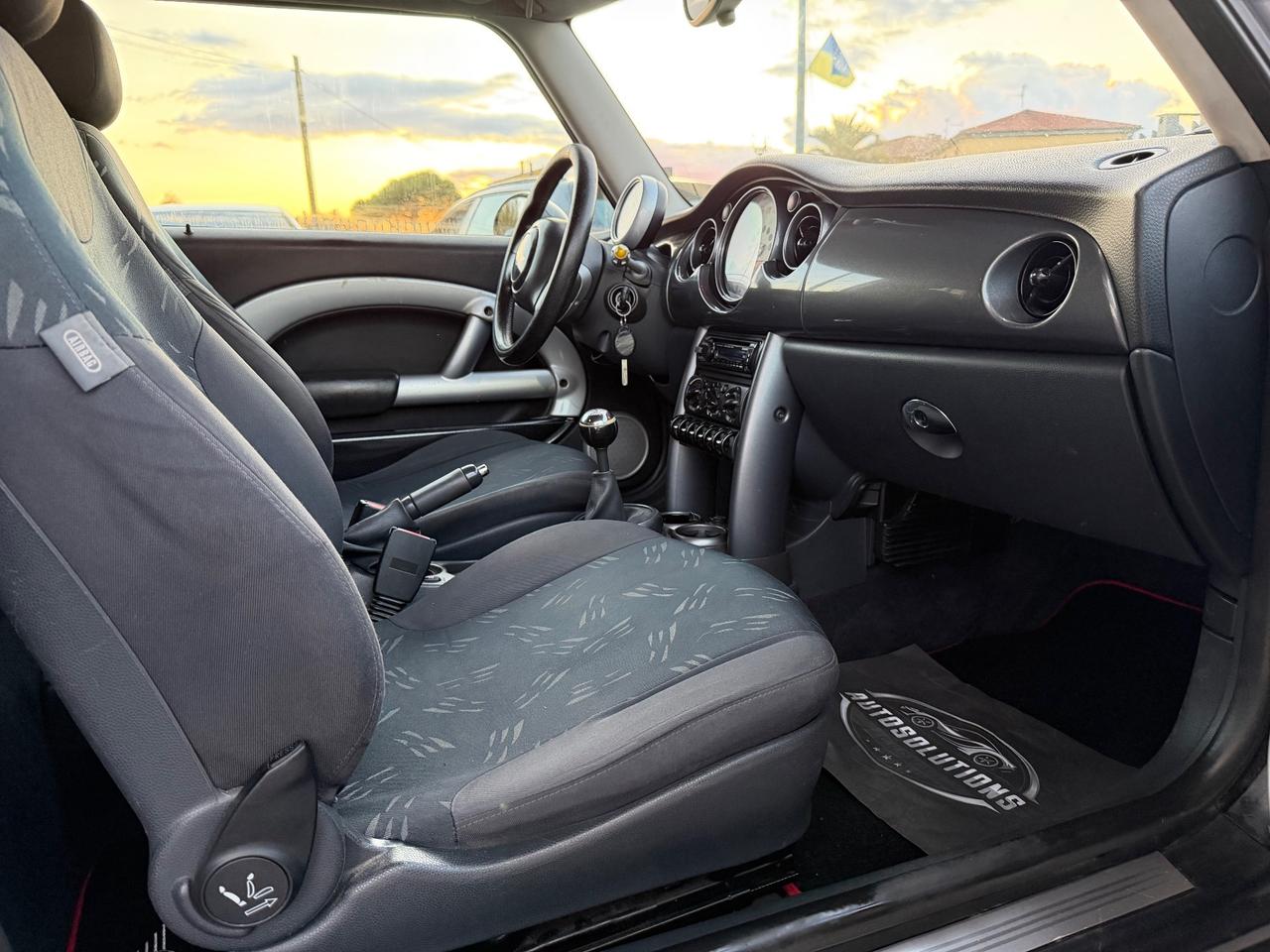 Mini 1.4 tdi One D 75cv de luxe okneopatentati