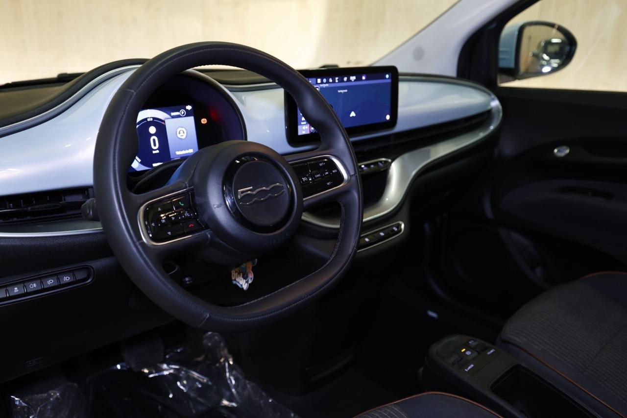 Fiat 500 500e Berlina 42 kWh Icon