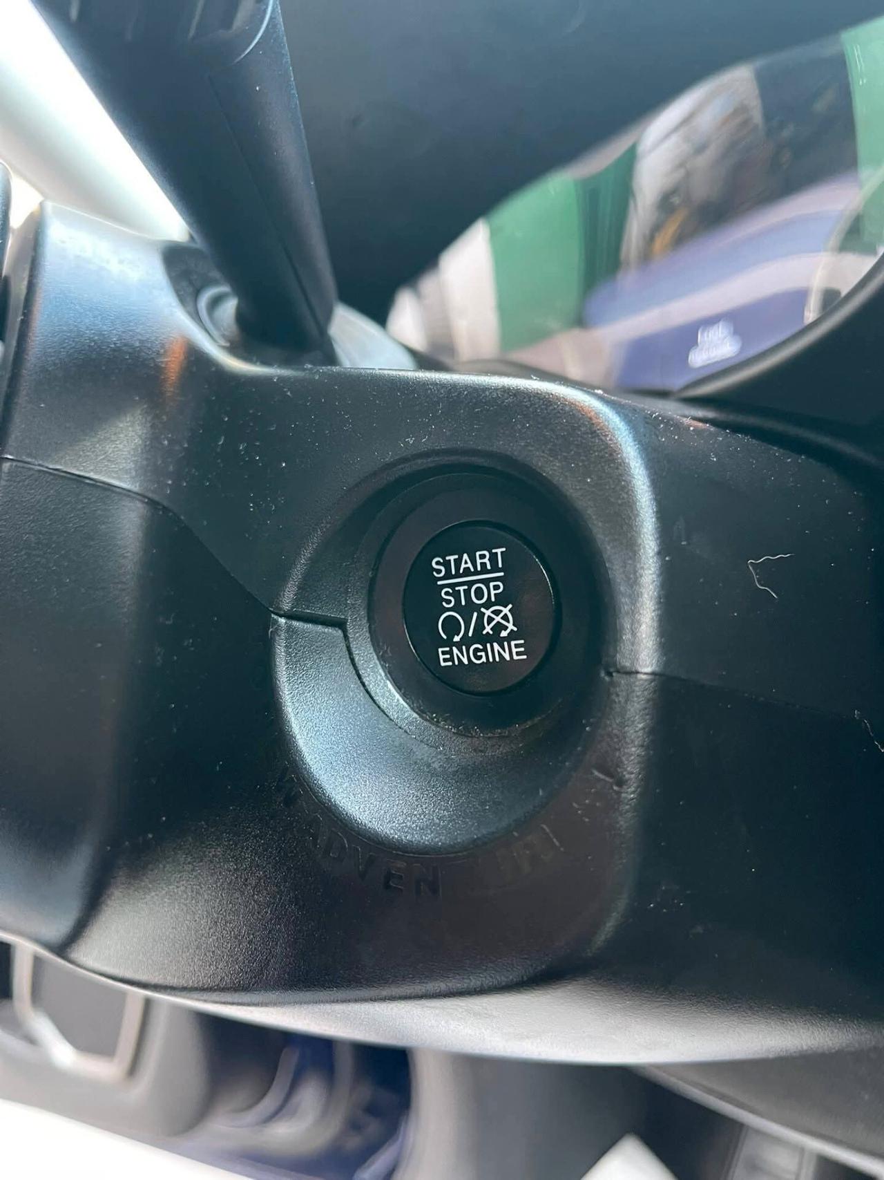 Jeep Renegade 4WD Active Limited full led