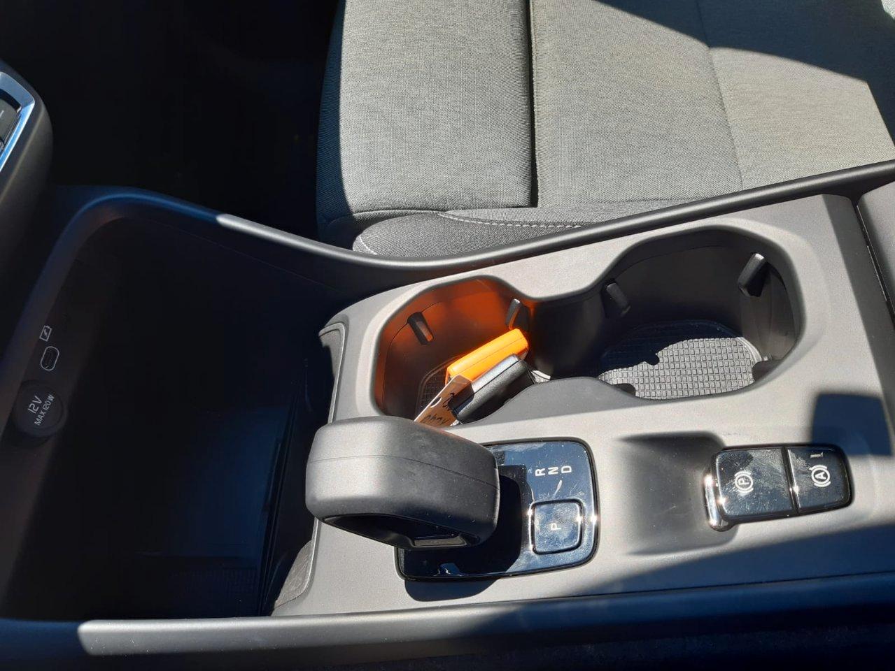 Volvo XC40 2.0 b3 Plus Black Edition auto