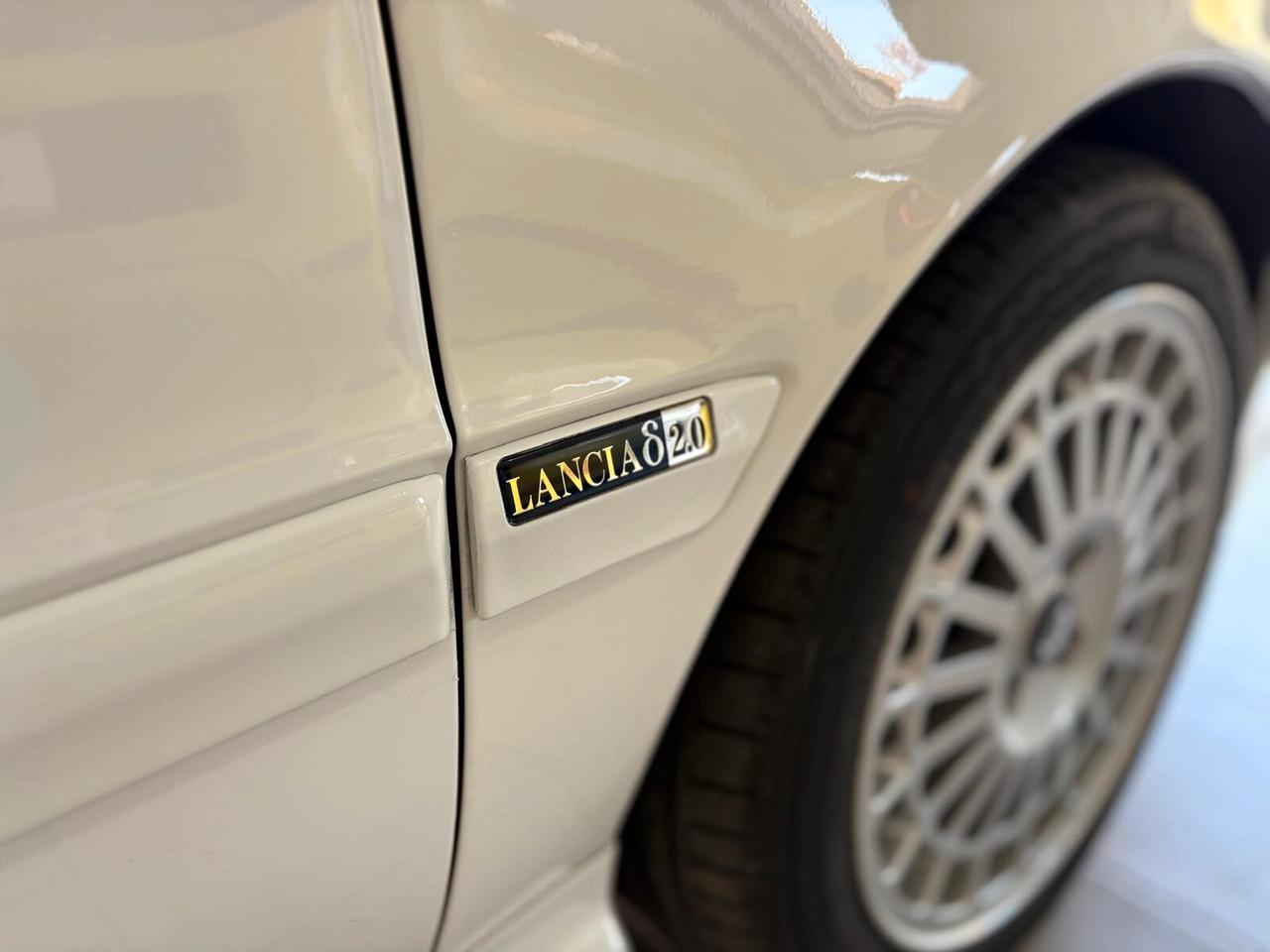 Lancia Delta S4 HPE 2.0 i.e. turbo 16V cat 3p. HF