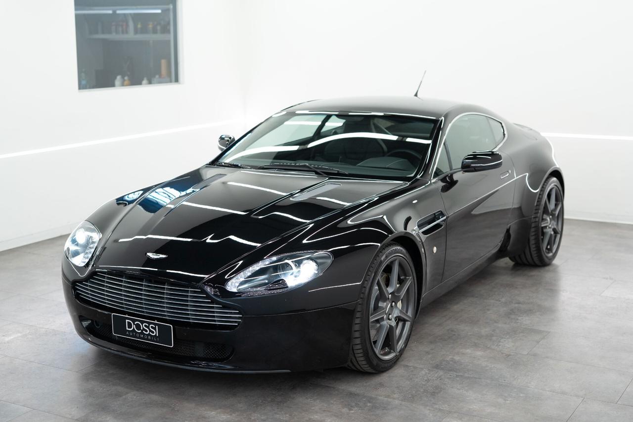 Aston Martin V8 Vantage Coupé--MANUALE--