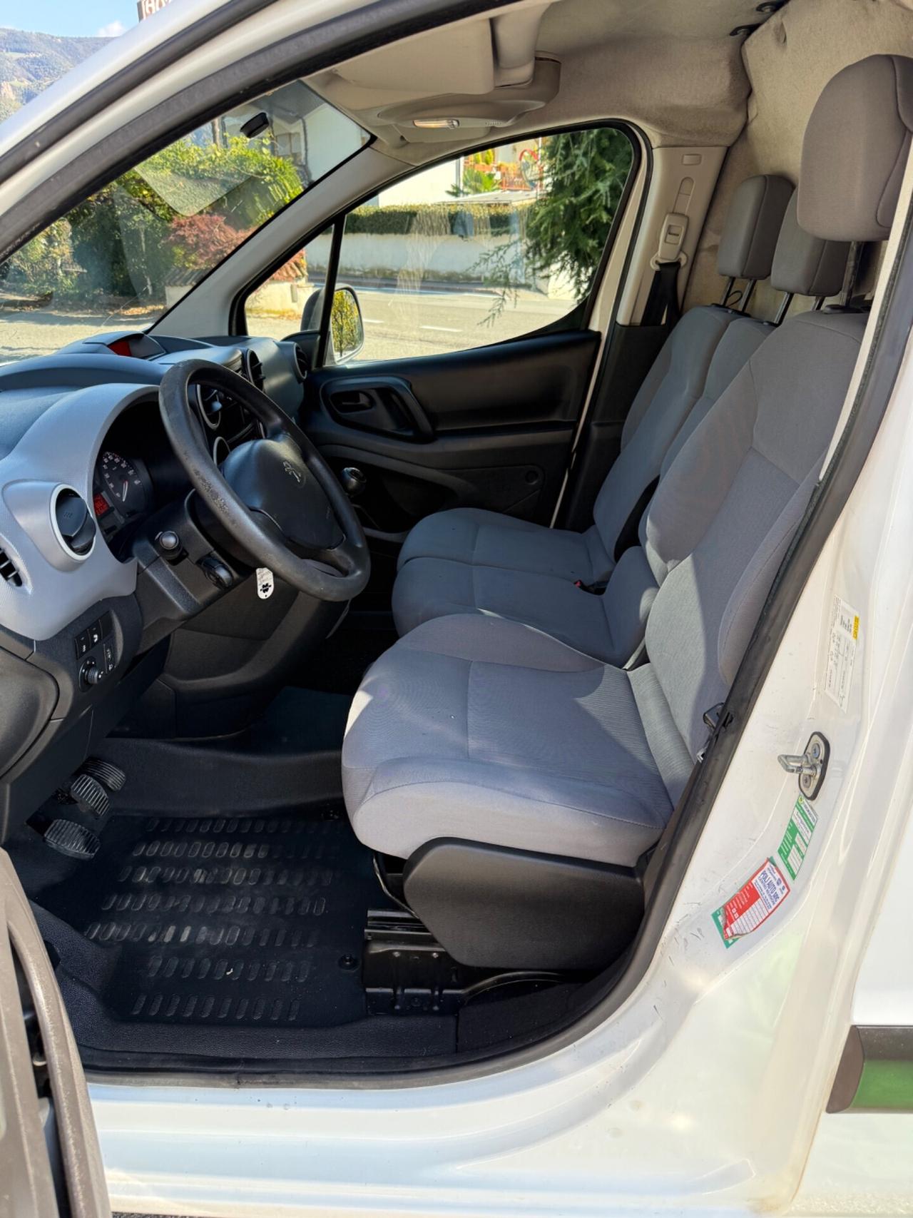 Peugeot Partner BlueHDi 100 L1 Pianale Cabinato