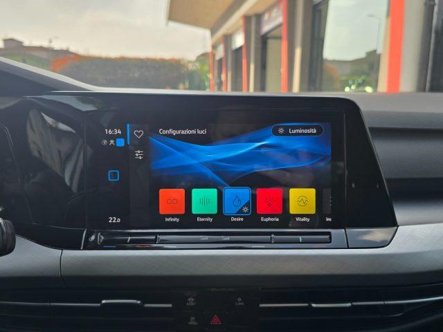 VOLKSWAGEN Golf Variant 2.0 TDI 150CV DSG UniPropiet Navi LED PREZZO REALE