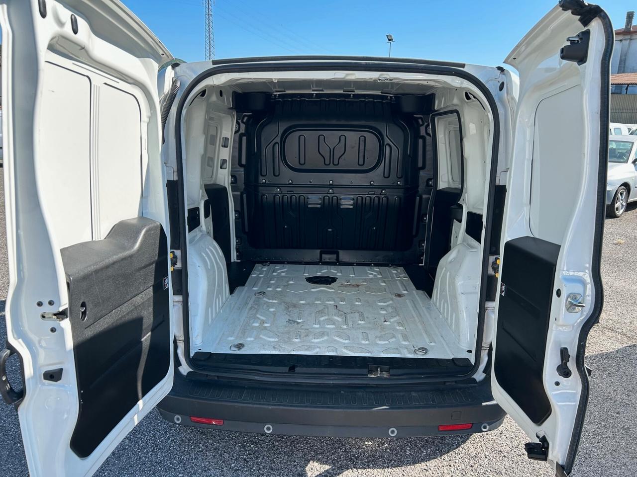 Fiat Doblo Doblò 1.6 MJT 105CV S&S PC-TN Cargo Business