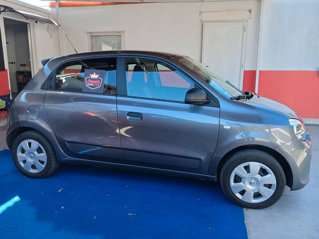 Renault Twingo SCe Life km 89000 frizione nuova tagliandi certificati