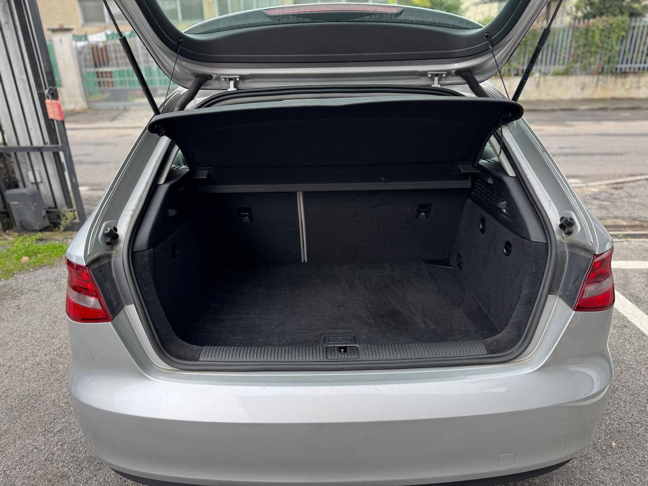 Audi A3 Cabrio 1.6 TDI 105 CV CR Ambition
