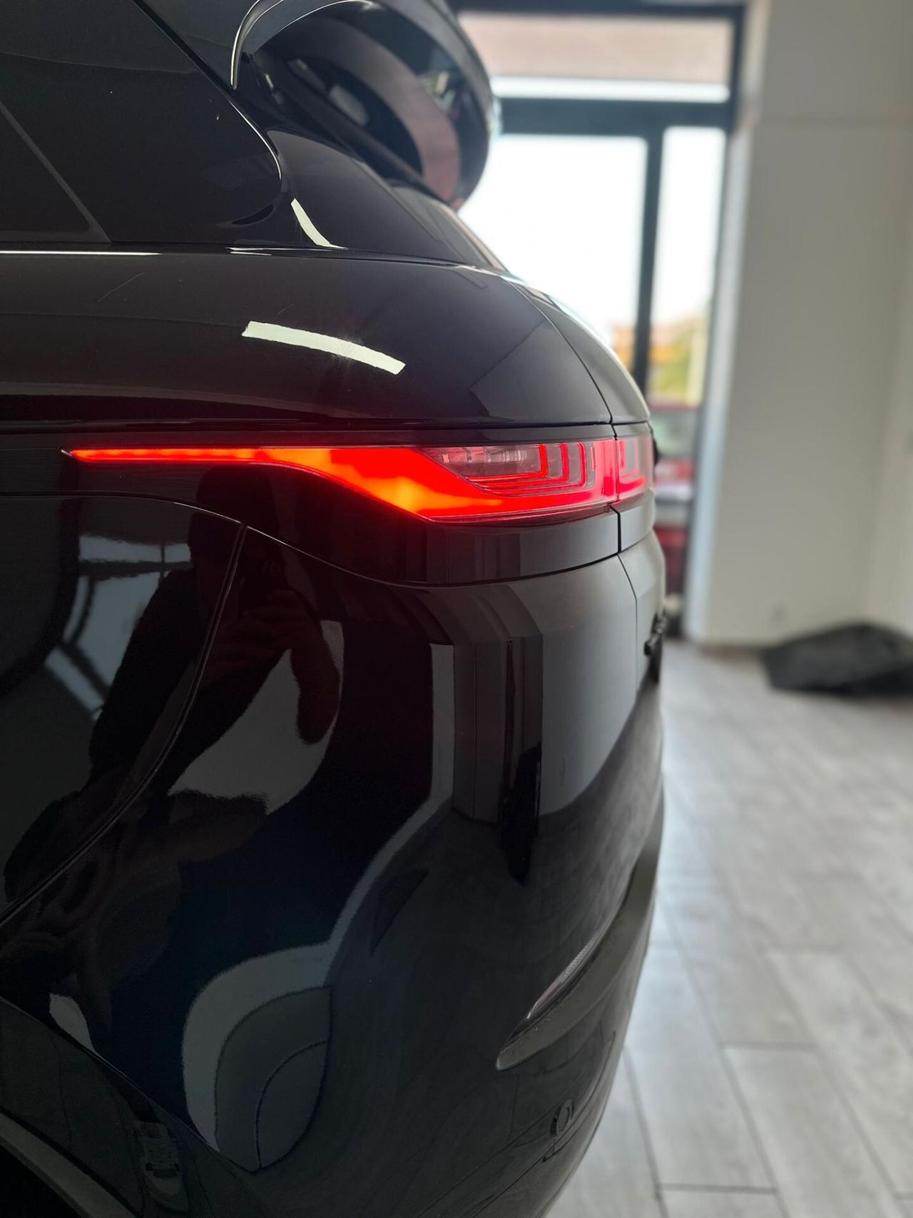 Range Rover Evoque 2.0D I4 163 CV AWD Auto R-Dynamic HSE 2022
