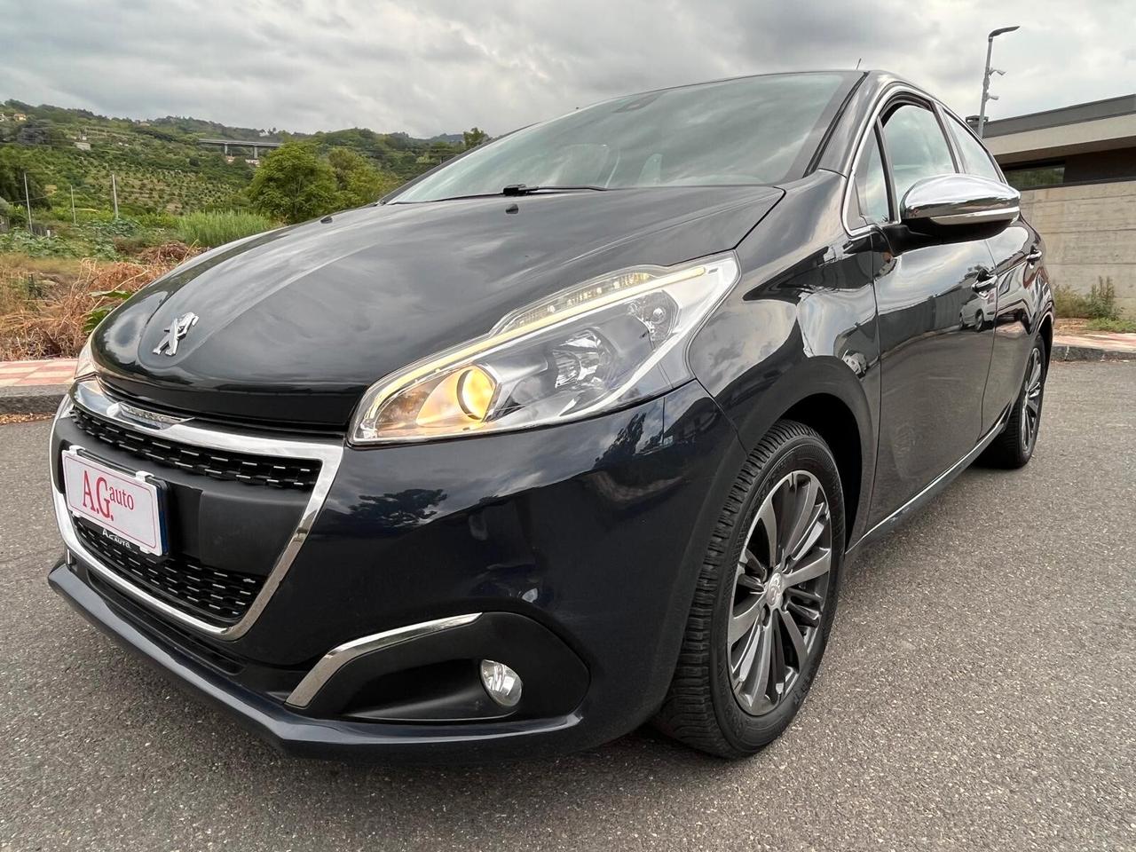 Peugeot 208 PureTech 82 5 porte Allure