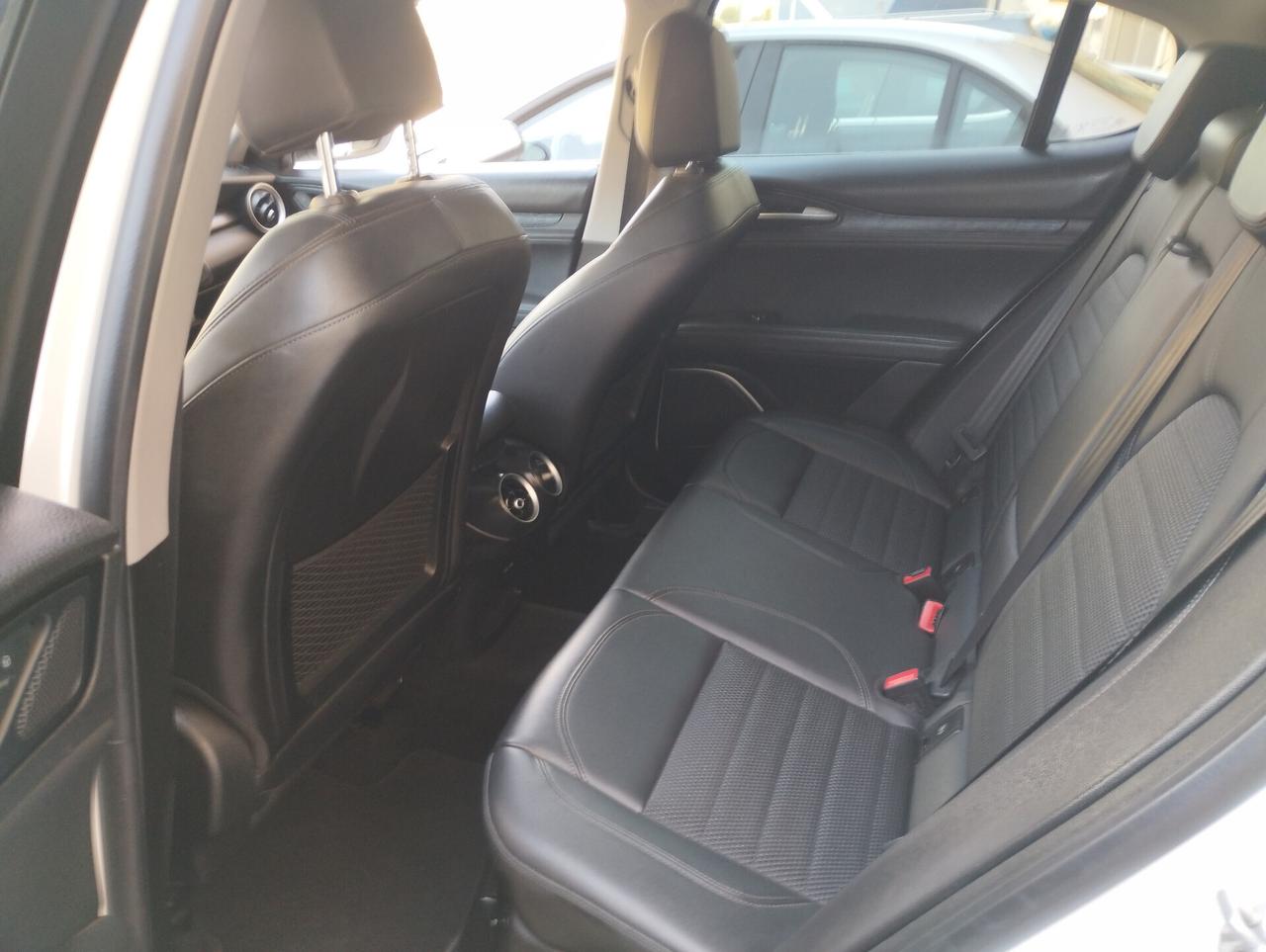 Alfa Romeo Stelvio 2.2 Turbodiesel 210 CV AT8 Q4 Business