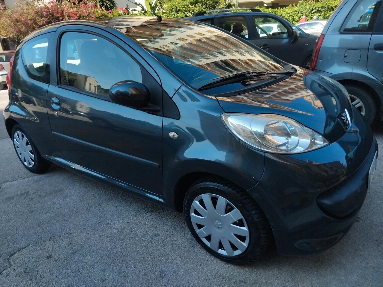 PEUGEOT 107 998CC CLIMA RADIO 50KW