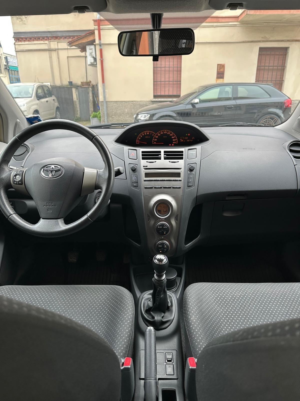 Toyota Yaris 1.3 5 porte M-MT Sol