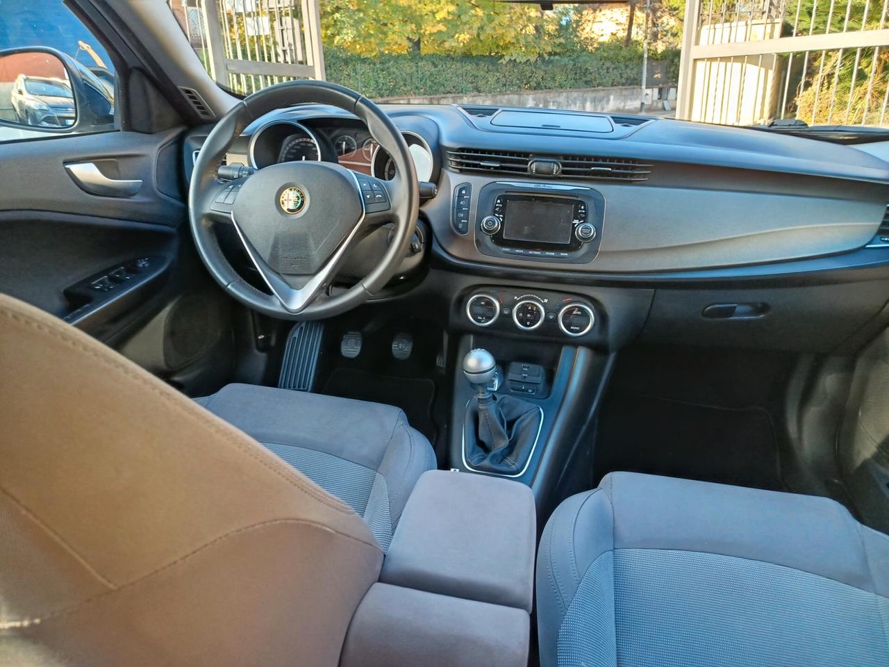 Alfa Romeo Giulietta 1.6 JTDm-2 105 CV Distinctive