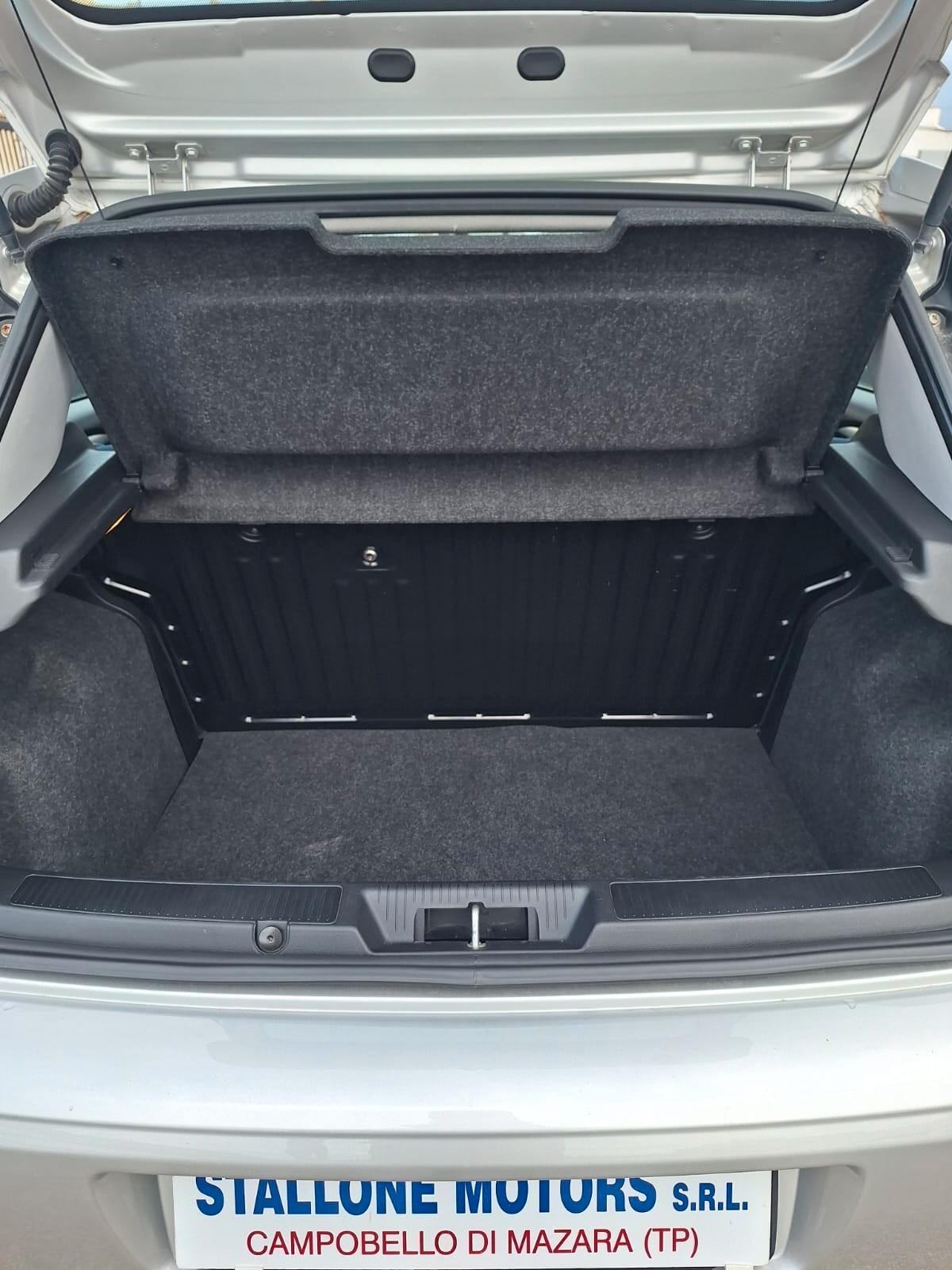 Fiat Punto 1.4 cc 77 cv Easypower Pop GPL 2012