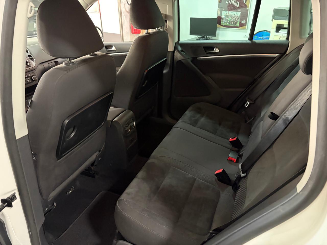 Volkswagen Tiguan 2.0 TDI 140 CV 4MOTION Sport & Style - SOLO KM 77.000 !!!!!!!!!!!!!!!!!
