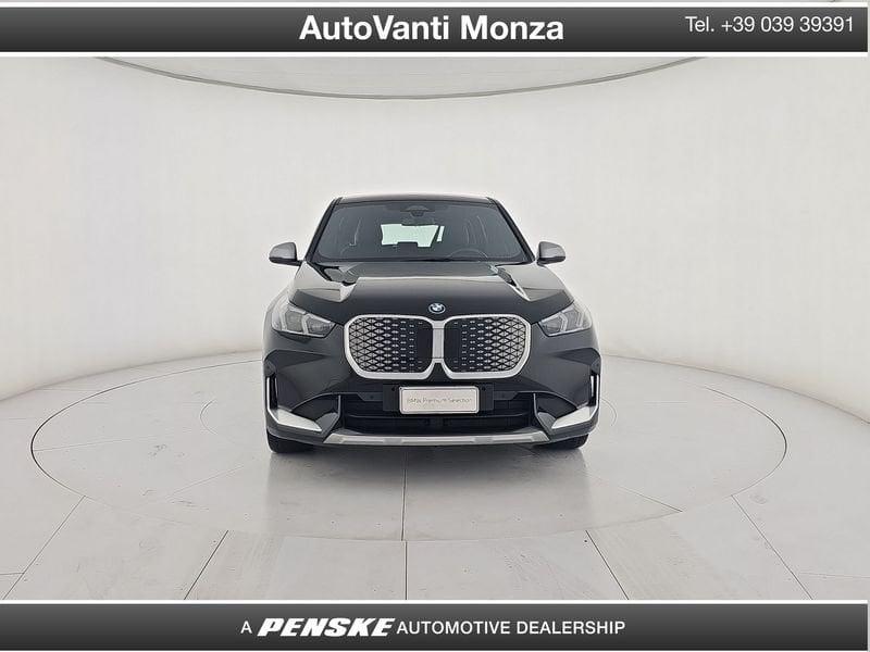 BMW iX1 eDrive 20 X-Line