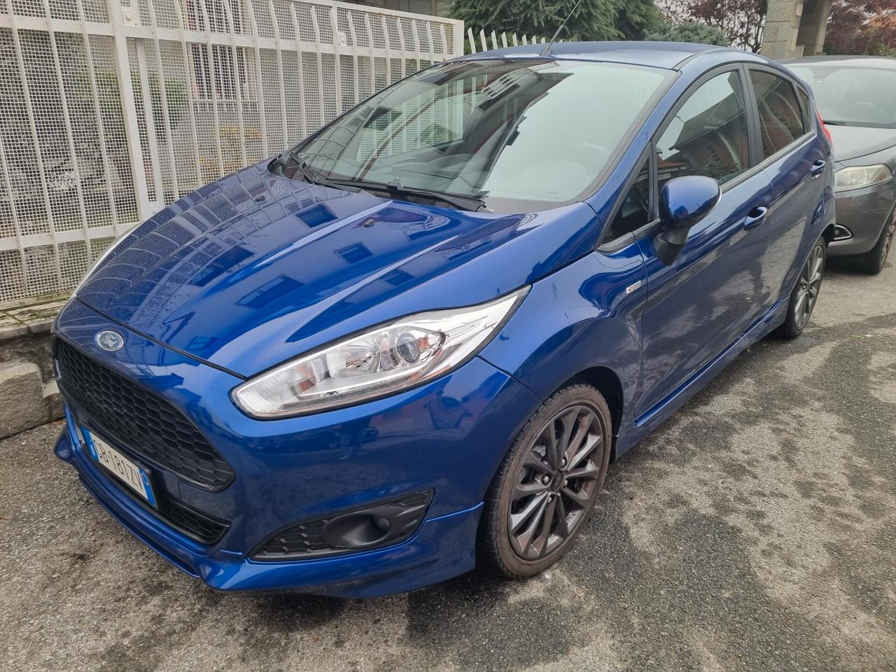 Ford Fiesta 1.5 TDCi 5 porte ST-Line