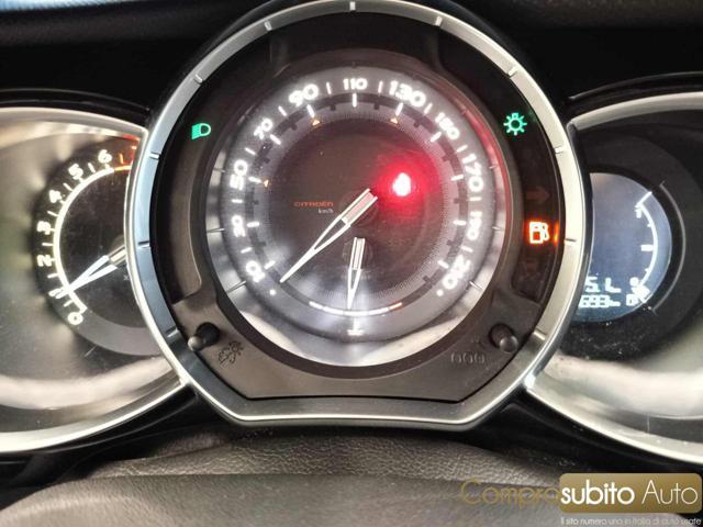 DS AUTOMOBILES DS 3 1.2 VTi 82 So Chic