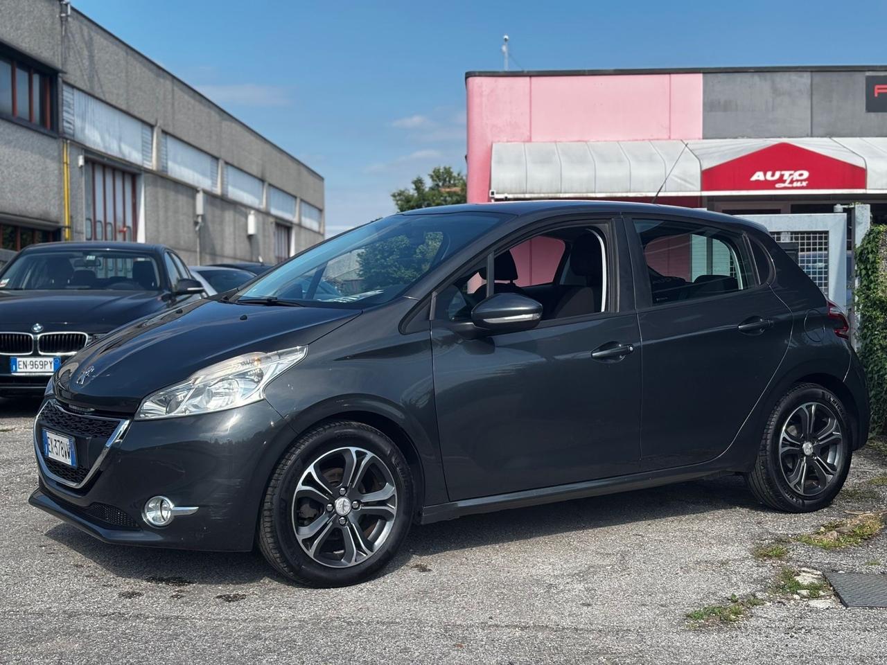 Peugeot 208 1.4 HDi 68 CV 5 porte OK NEO PATENTATI