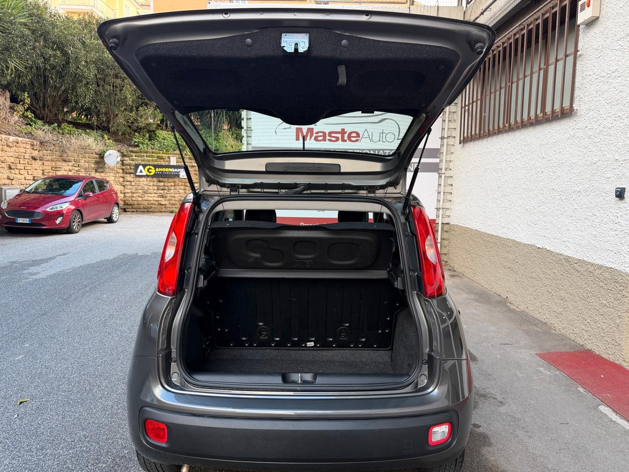 Fiat Panda 1.0 Hybrid / Neopatentati / Tua da 131,00 €