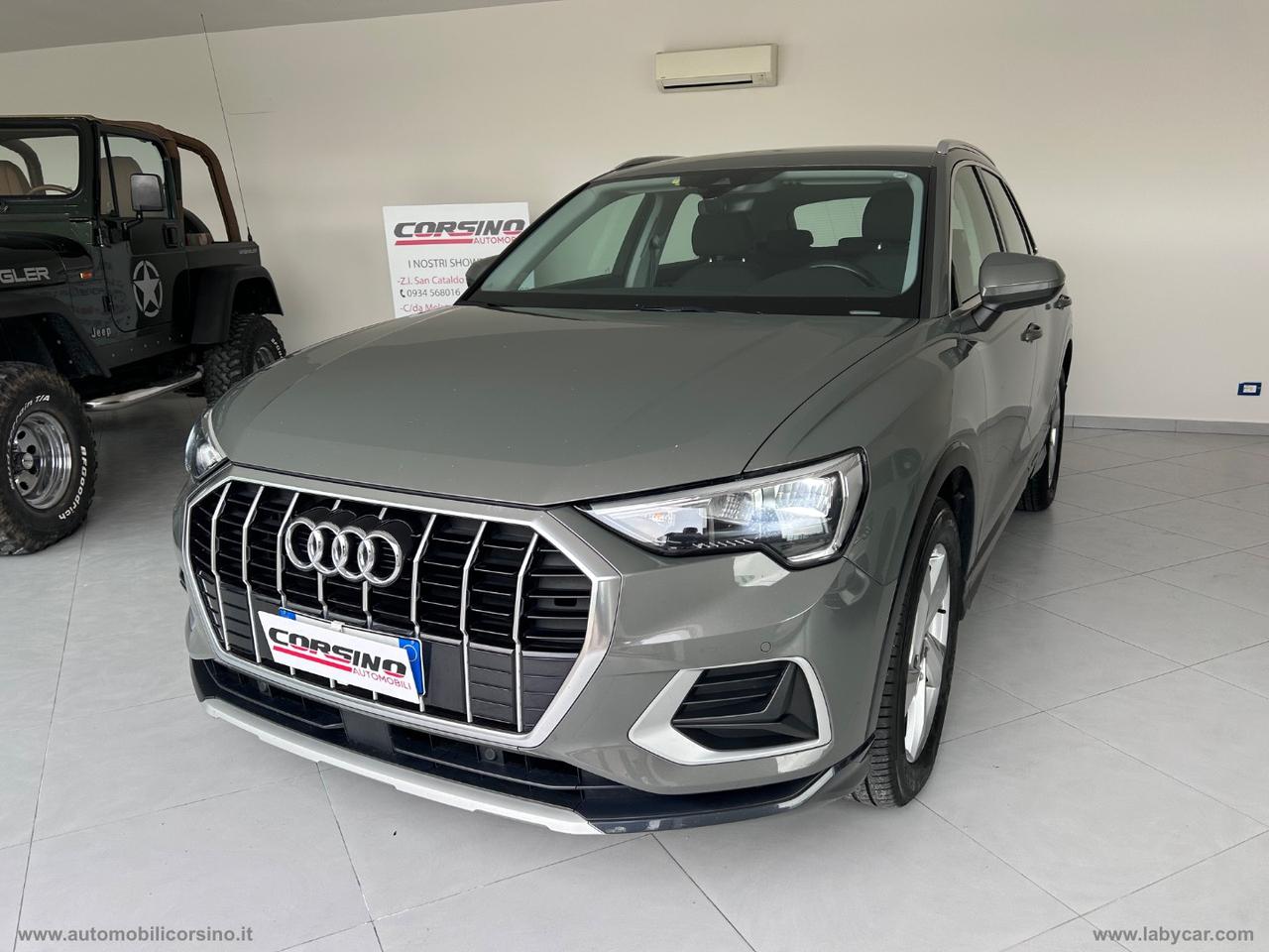 AUDI Q3 35 TDI S tronic Business Advanced