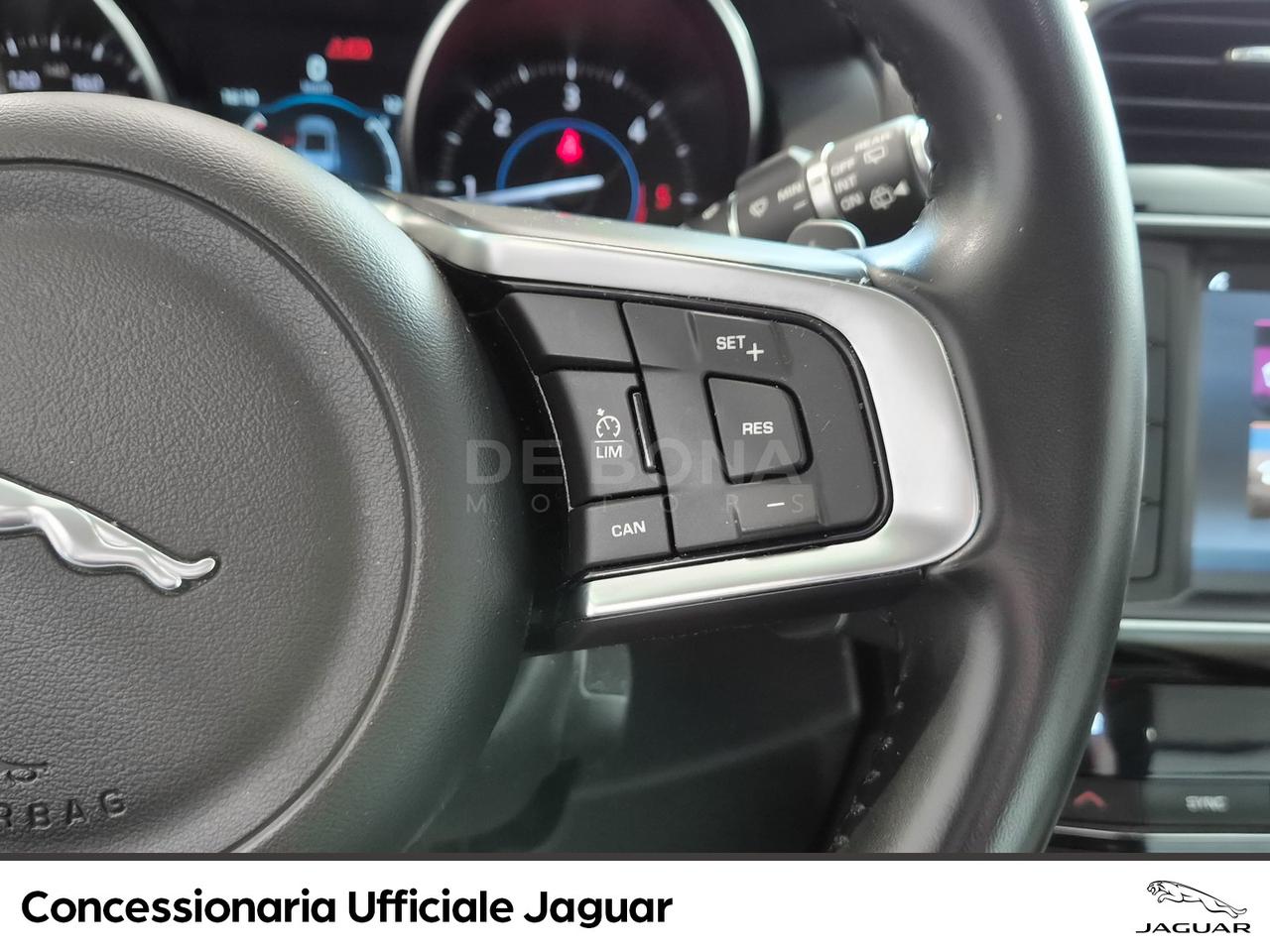 Jaguar F-Pace 2.0d i4 prestige awd 240cv auto my18