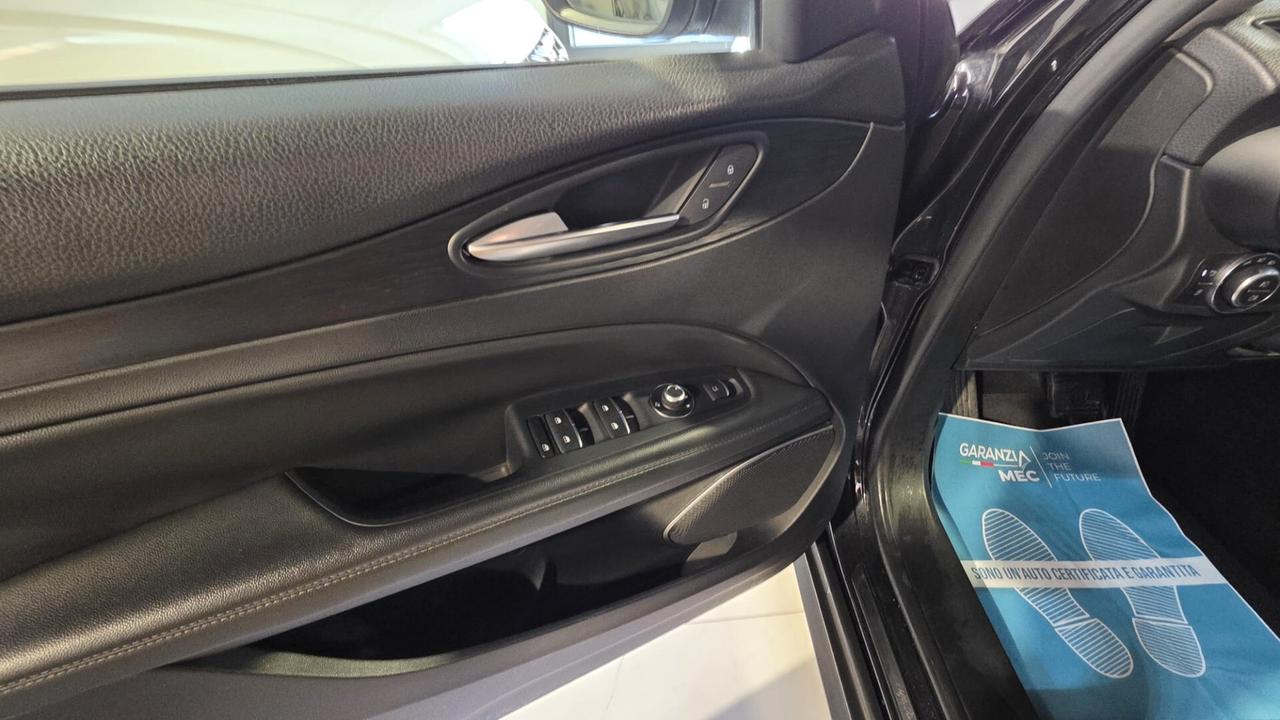 Alfa Romeo Stelvio 2.2 Turbodiesel 210 CV AT8 Q4 Executive