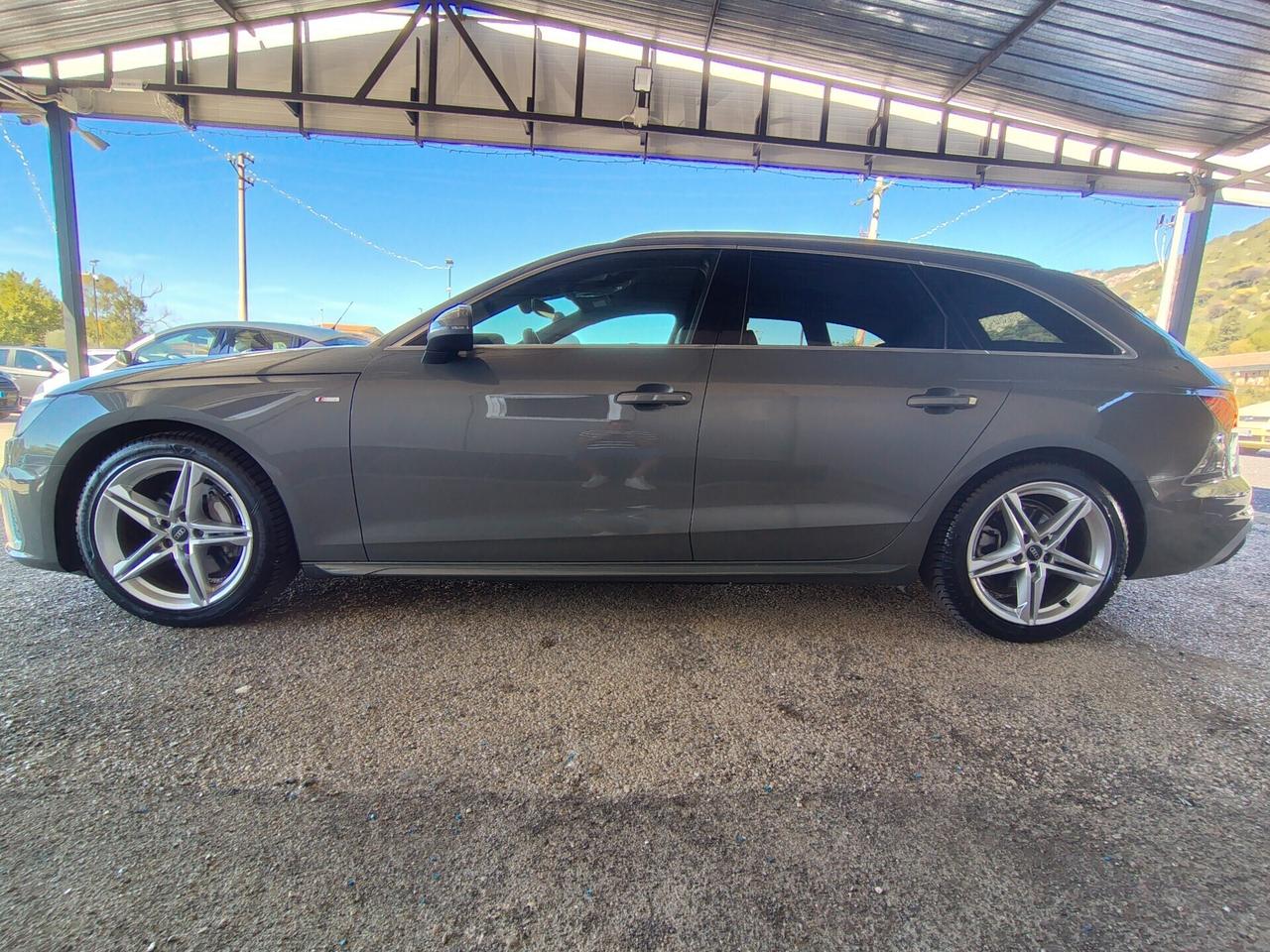Audi A4 40 TDI quattro S tronic line edition
