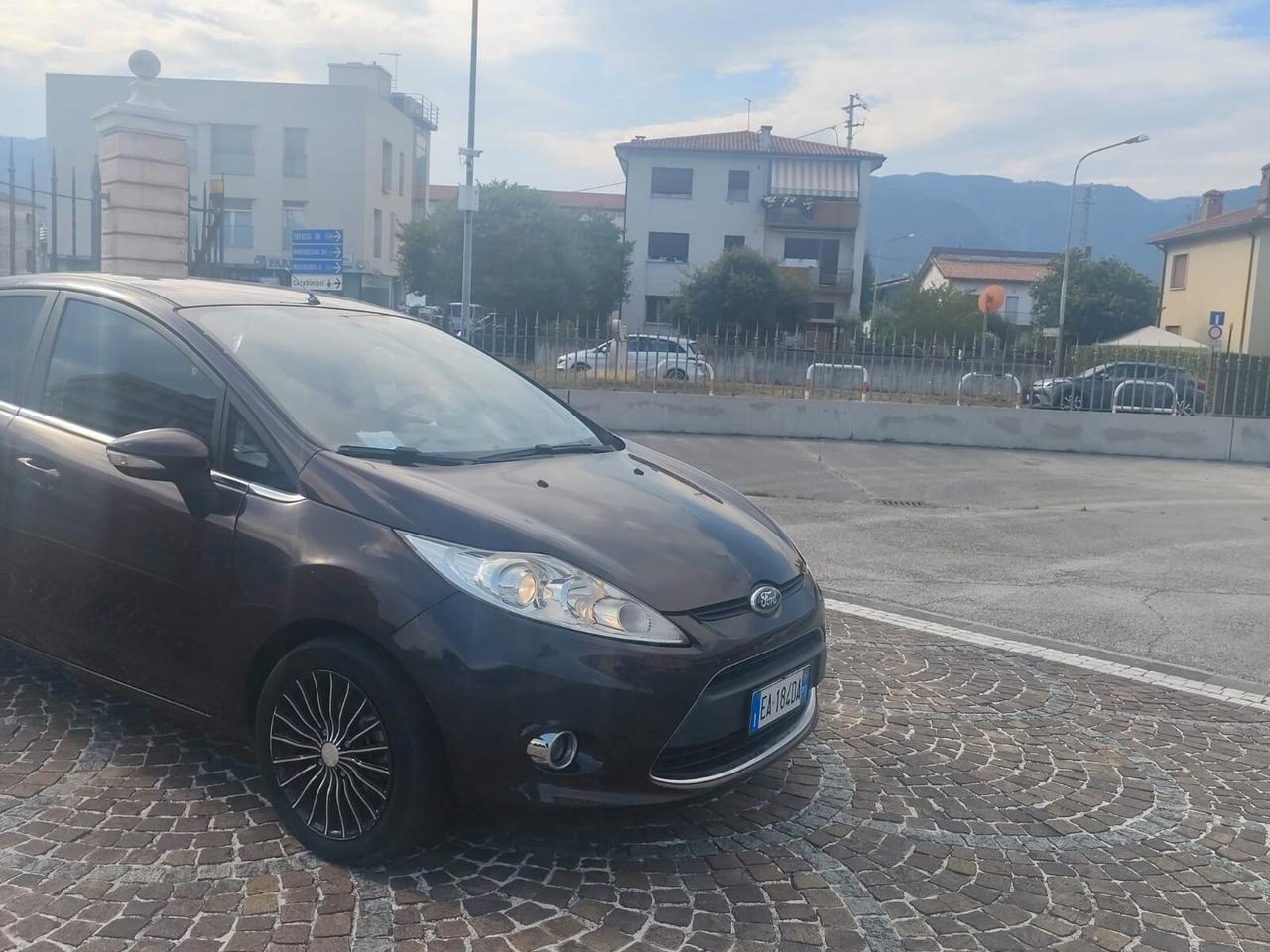 Ford Fiesta 1.4 TDCi 5p. Titanium