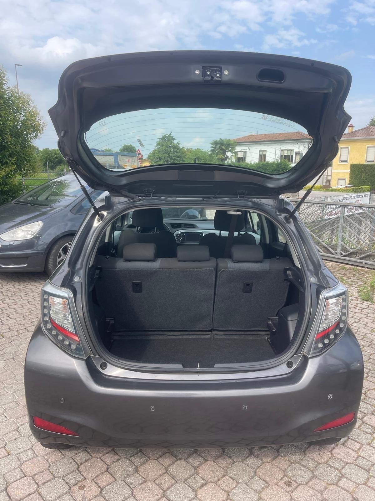 Toyota Yaris 1.5 Hybrid 5 porte Lounge Più