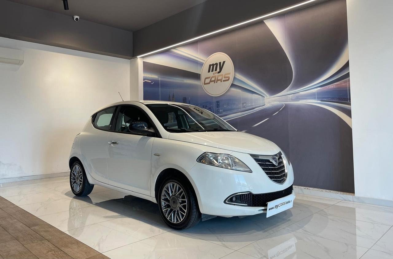 Lancia Ypsilon 1.3 MJT 16V 95 CV 5 porte S&S Silver