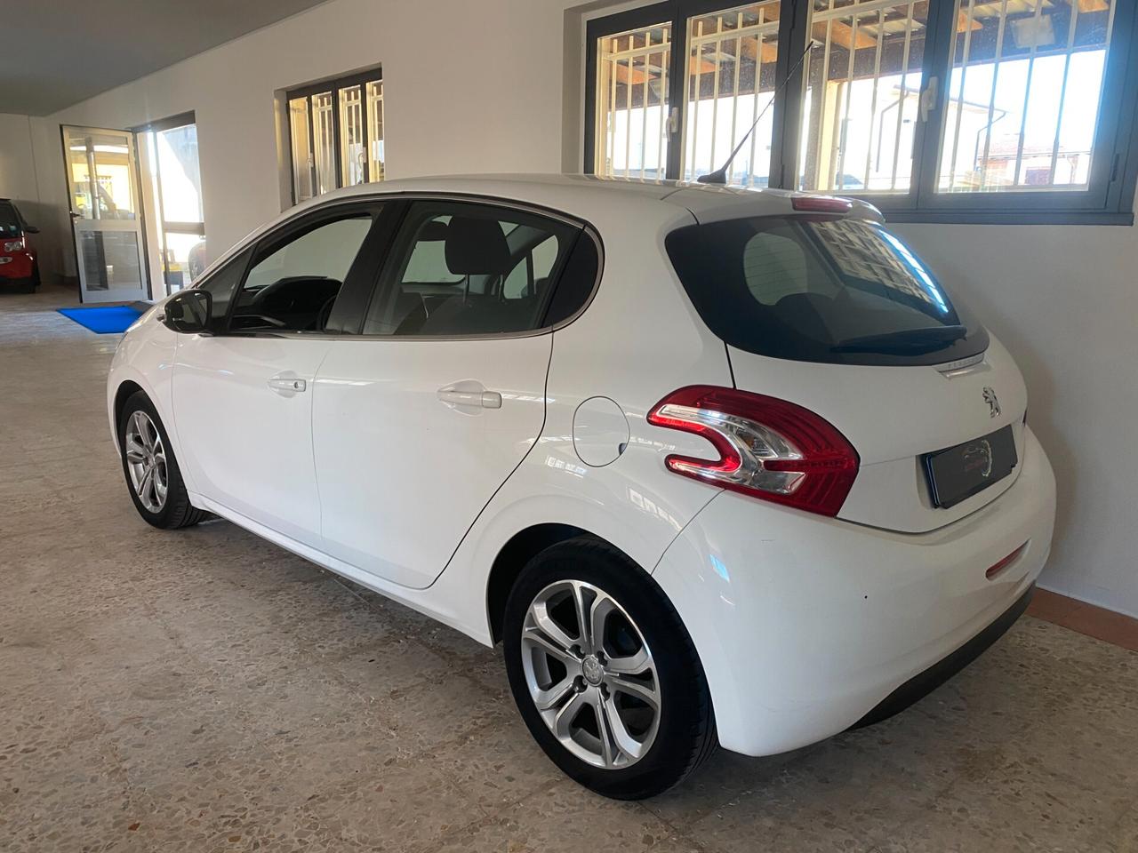 Peugeot 208 1.2 VTi 82 CV 5 porte Allure NEOPATENTATI