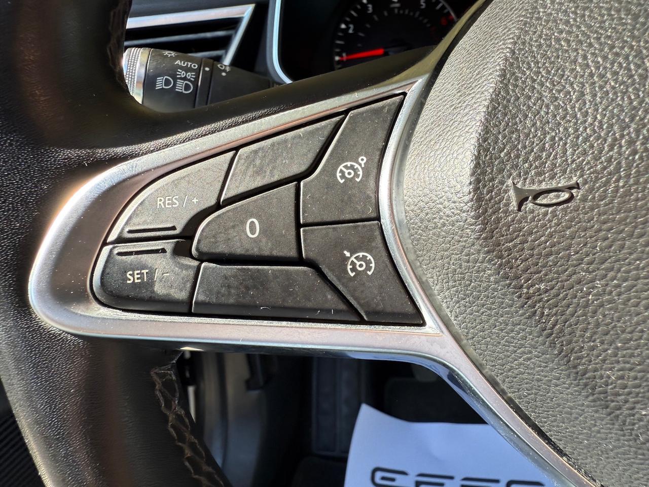 Renault Clio SCe 75 CV 5 porte Intens NEOPATENTATI