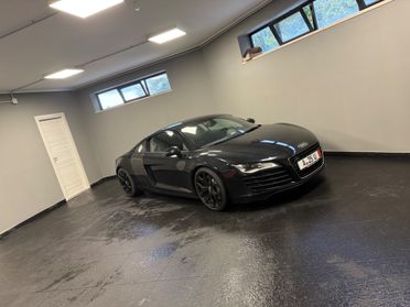Audi R8 4.2 V8 FSI quattro R tronic