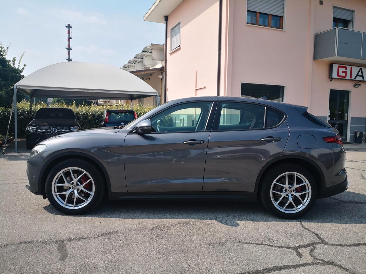 Alfa Romeo Stelvio 2.2 Turbodiesel 190 CV AT8 RWD Executive