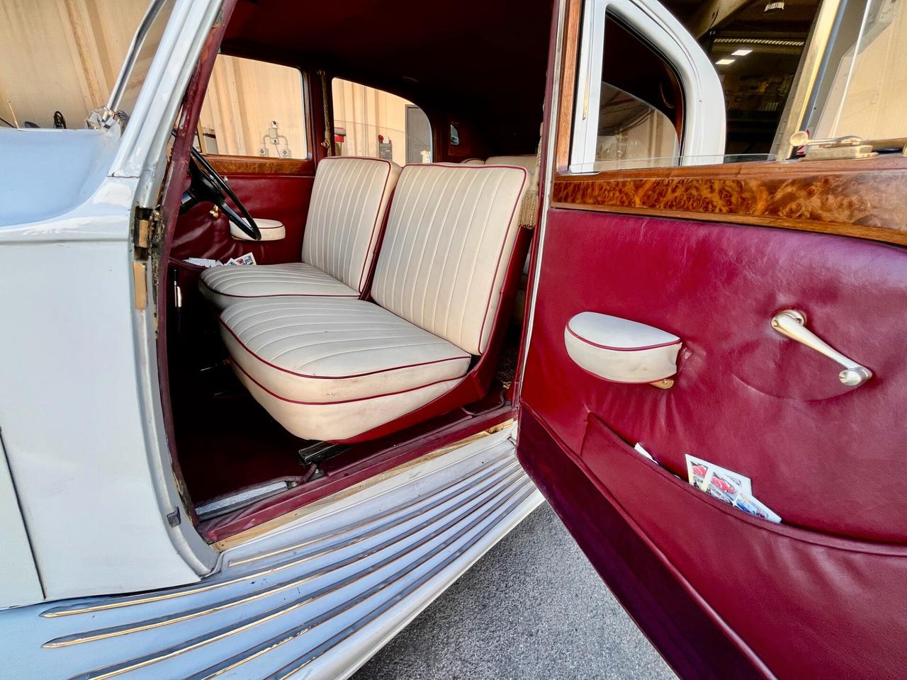 Rolls Royce Silver Wraith ROLLS-ROYCE Gold Edition