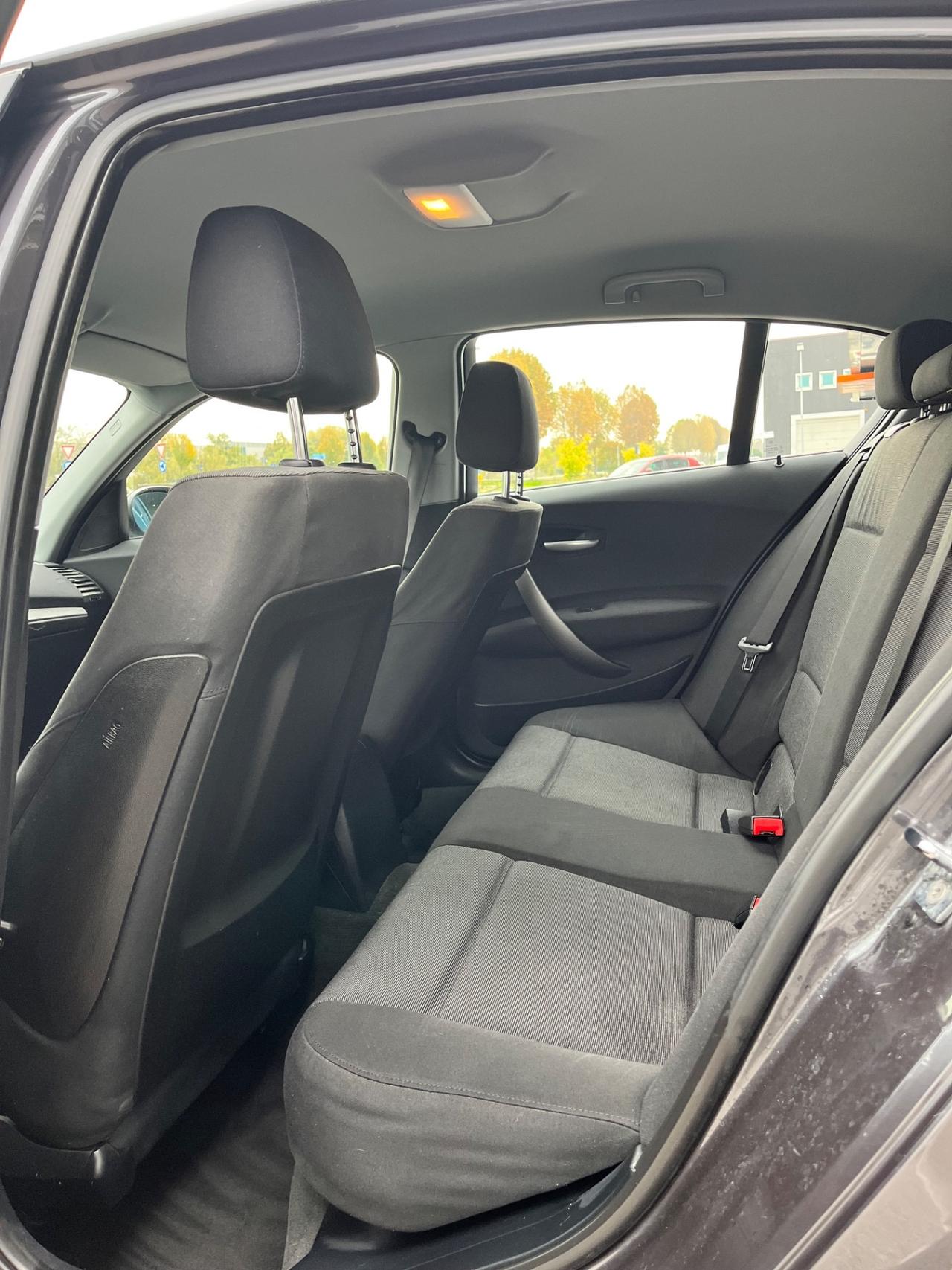 Bmw serie 118D 122CV Neopatentati