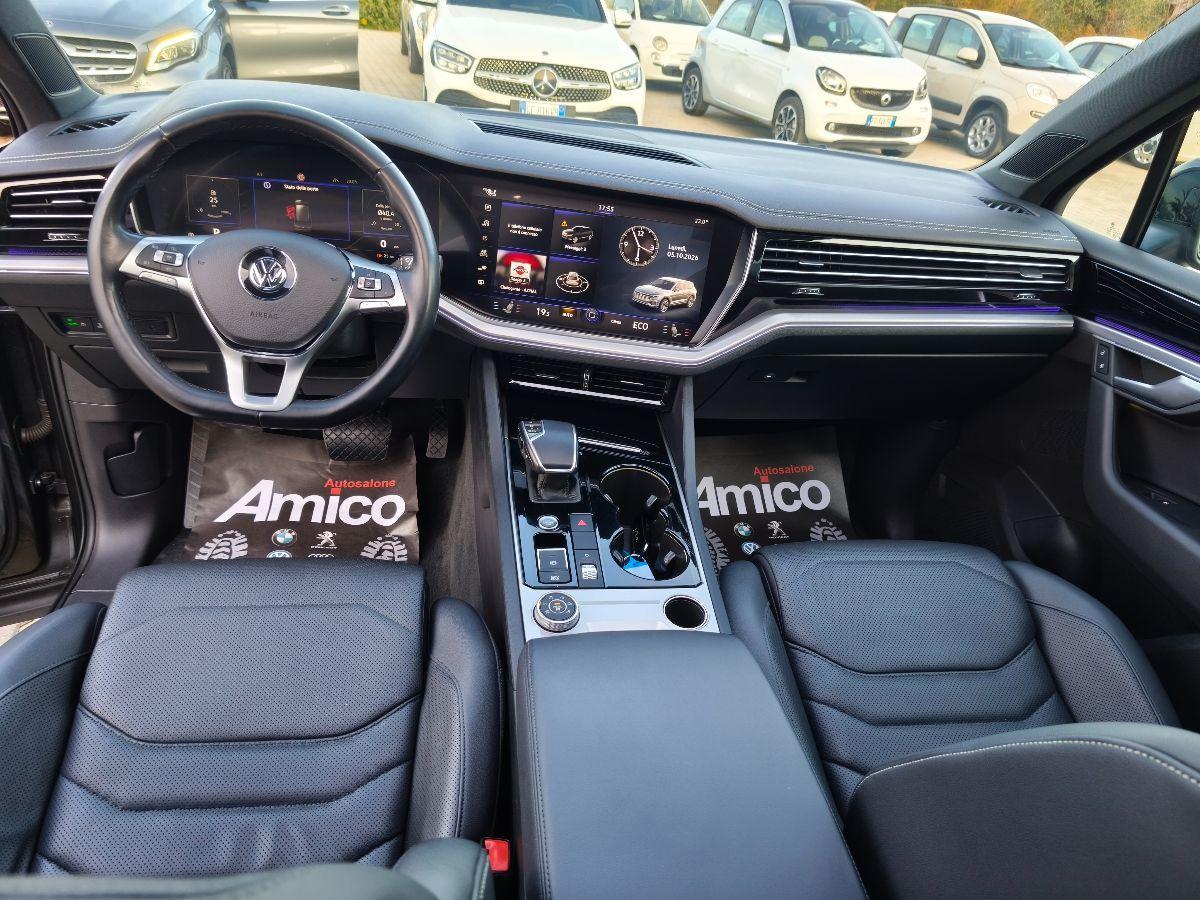 VOLKSWAGEN Touareg 3.0 TDI R-LINE Tetto Pelle Led Luci ambient