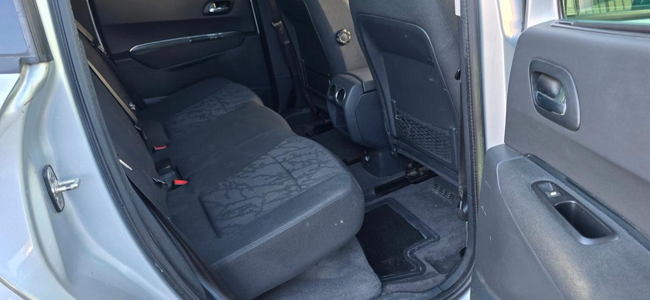 Peugeot 3008 1.6 e-HDi 112CV cambio robotizzato Stop&Start Access