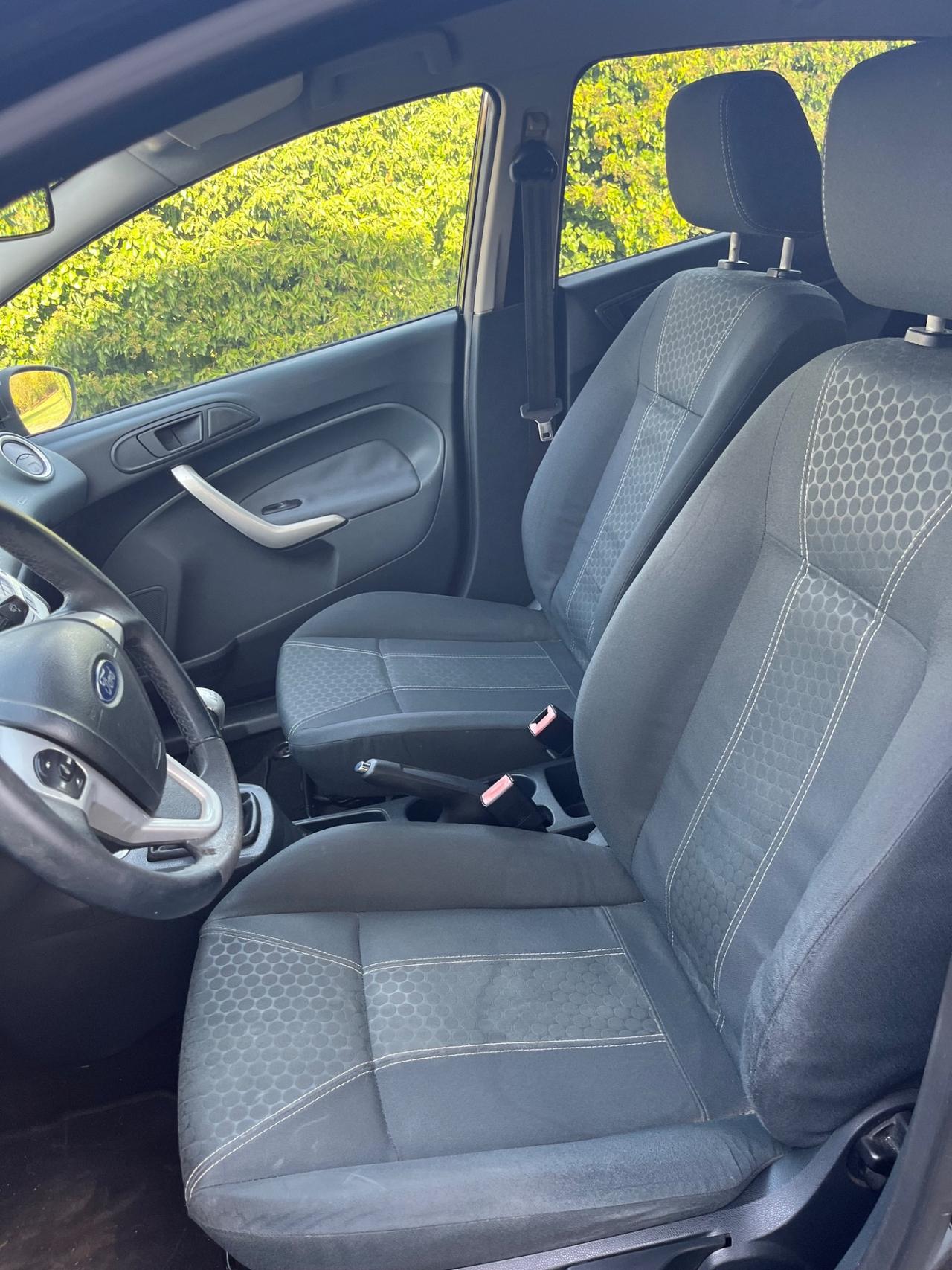 Ford Fiesta 1.2 BENZINA Titanium