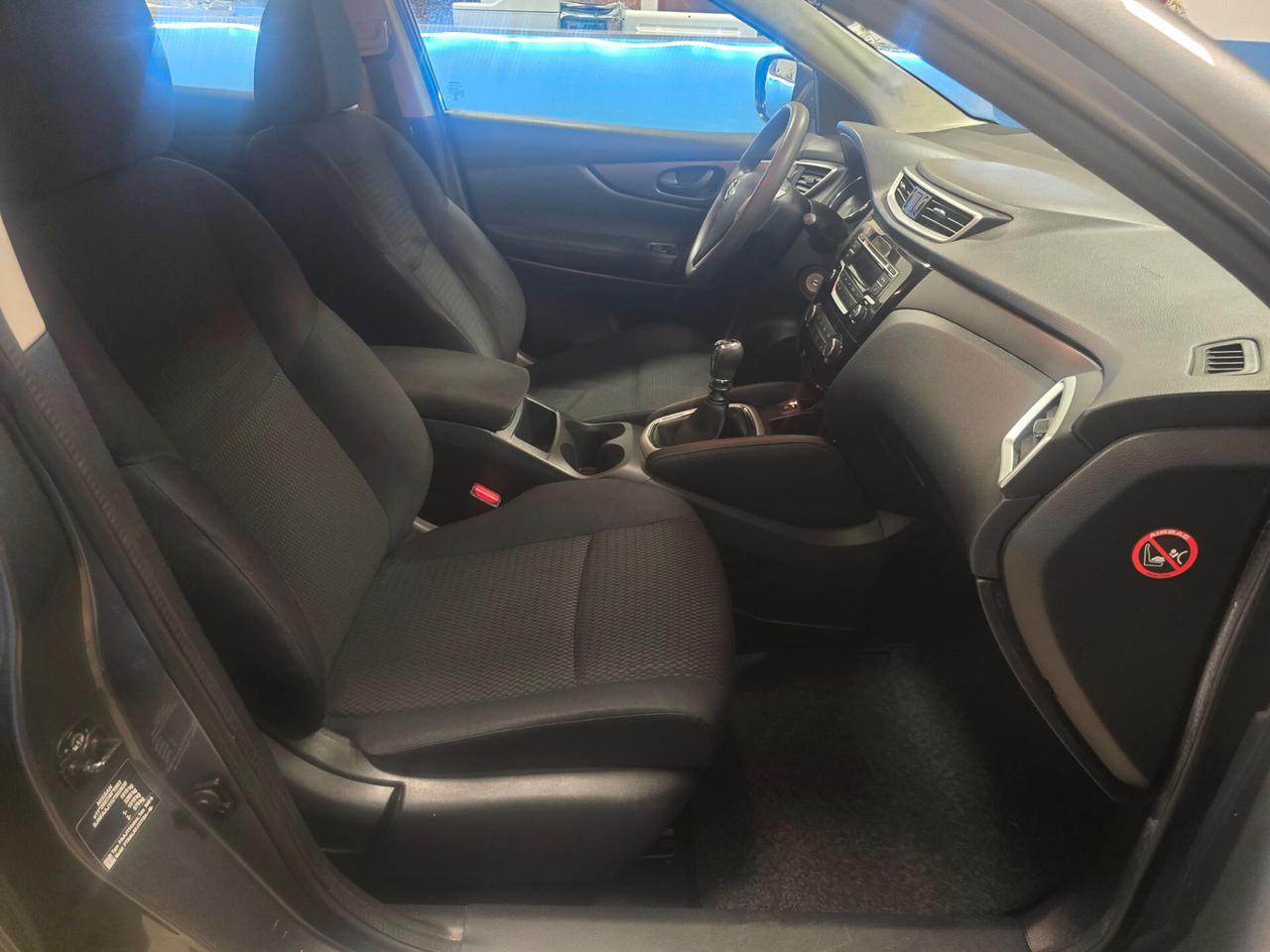 Nissan Qashqai 1.5 dCi Visia