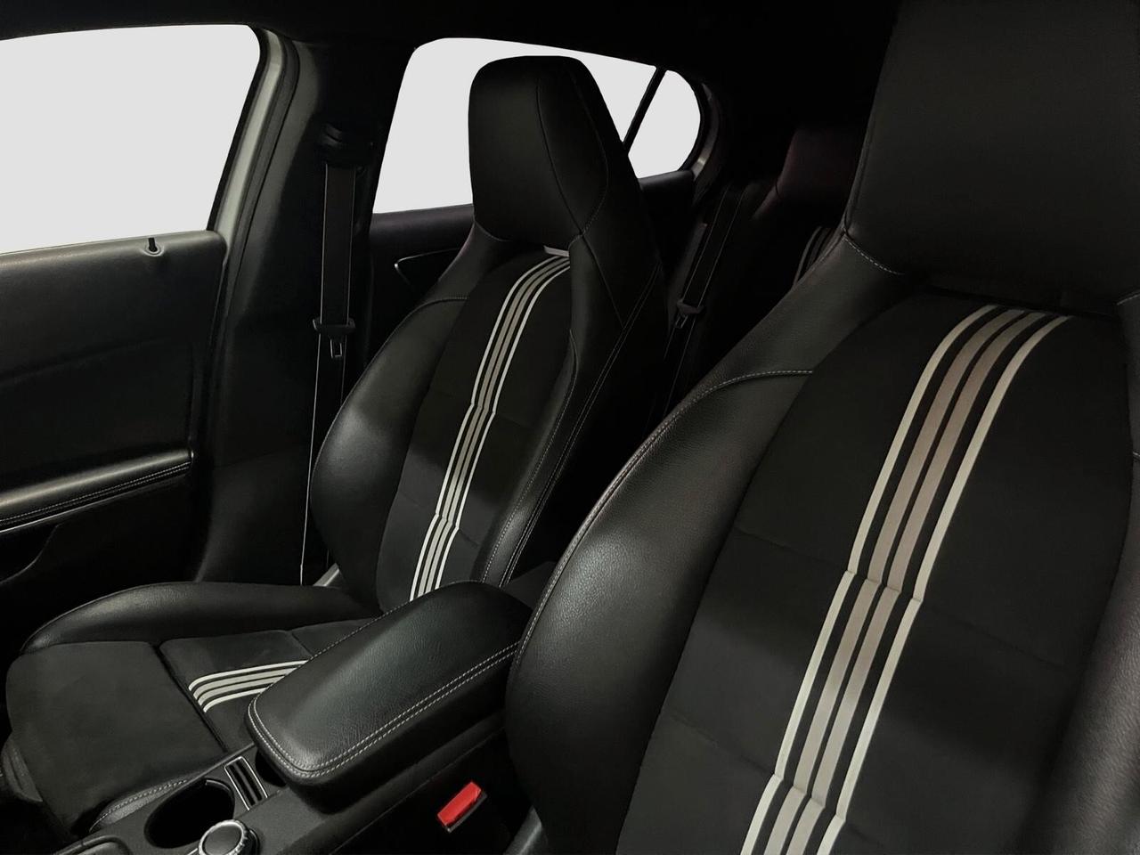 Mercedes-benz GLA 180 d Automatic Premium 2017
