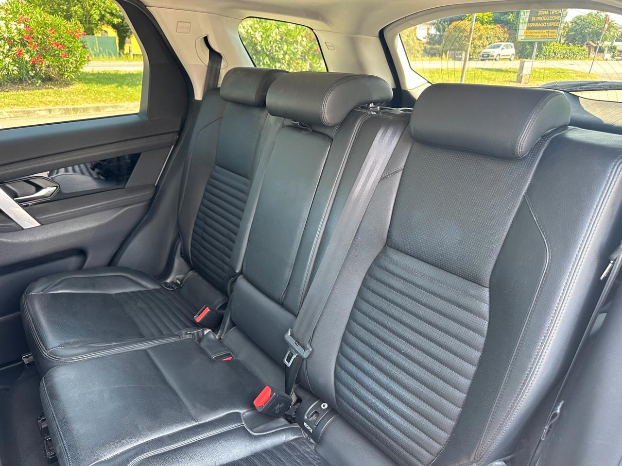 Land Rover Discovery AUTOCARRO N1 5 POSTI 2.0D I4-L.Flw 150 CV AWD Auto