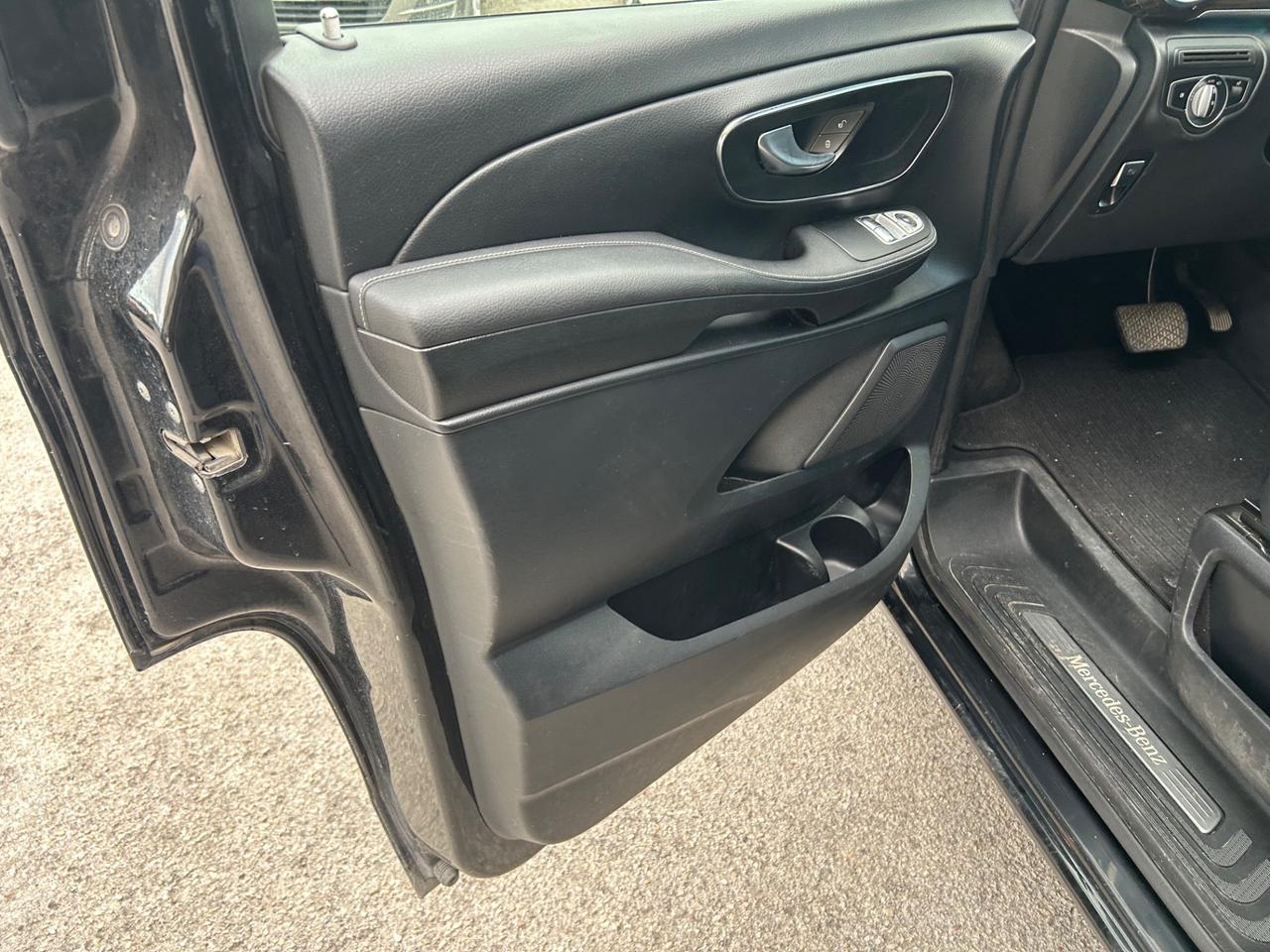 Mercedes-benz V 250 d Automatic Premium Extralong