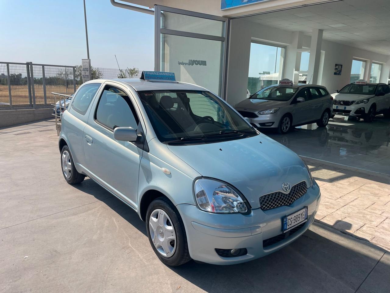 Toyota Yaris 1.0 3 porte Sol OK neopatentati