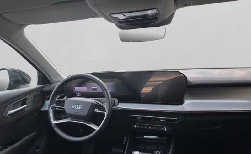 Audi Q3 Sportback Audi Q3 Sportback S-line 1.5 TFSI S-tronic SONOS LED VAVI CAMERA HEAD-UP GANCIO