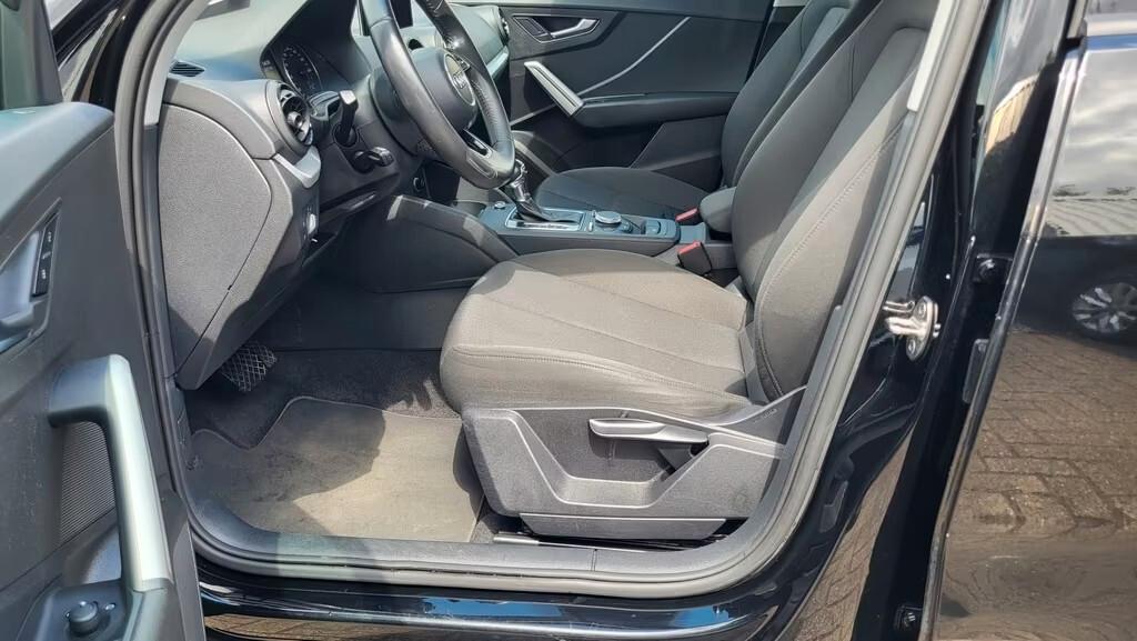 Audi Q2 40 TFSI quattro S tronic Business